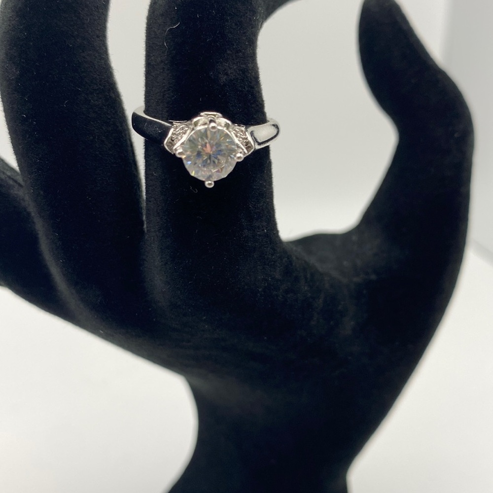 Beautiful Adjustable Silver Ring w/ Crystals